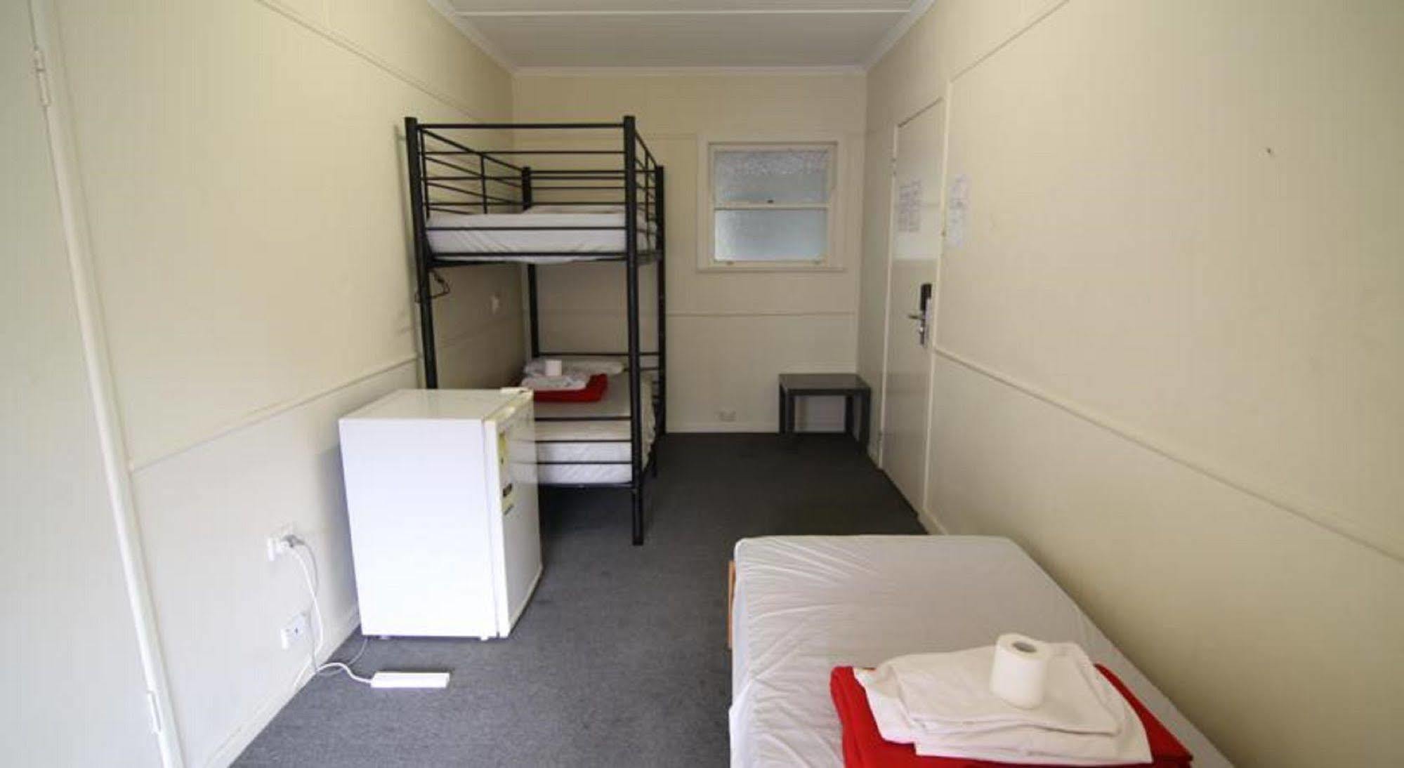 Some Rooms Backpacker West End Zewnętrze zdjęcie